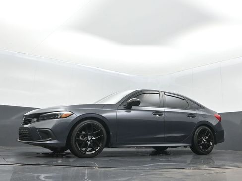 Used 2024 Honda Civic Sport image 13