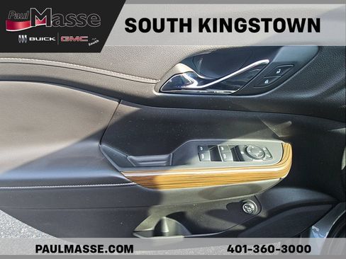 Certified 2023 GMC Acadia SLE w/ Driver Convenience Package AWD/4WD image 10