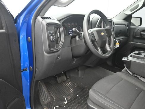 Used 2023 Chevrolet Silverado 1500 Custom RWD image 10