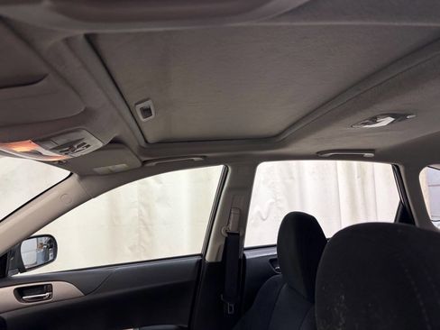 Used 2010 Subaru Impreza 2.5i Premium image 14