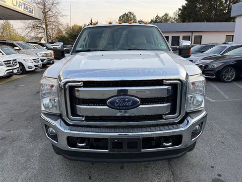 Used 2016 Ford F250 Lariat w/ Chrome Package image 3
