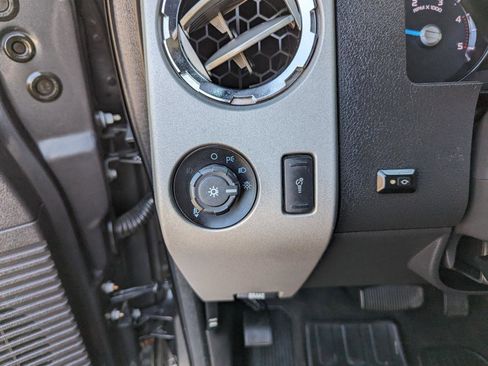 Used 2015 Ford F350 Lariat w/ Lariat Ultimate Package image 14