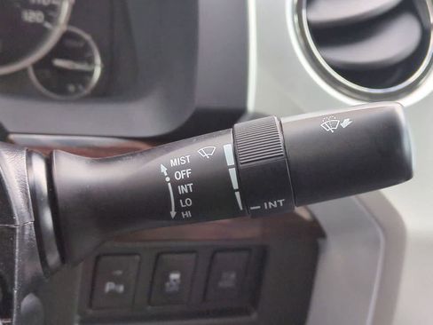 Used 2014 Toyota Tundra Limited w/ Limited Premium Package image 27