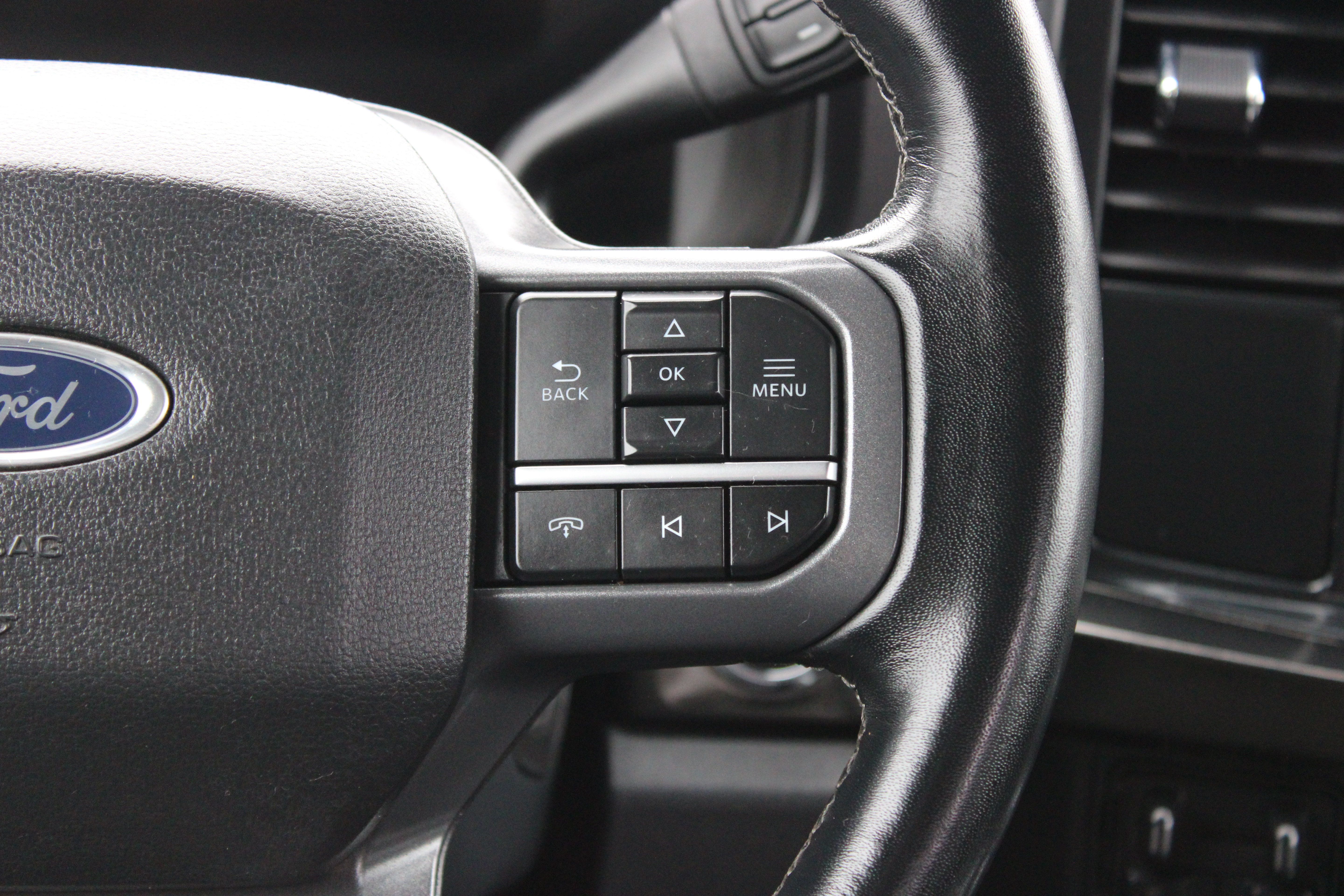Used 2024 Ford F450 Lariat AWD/4WD image 23