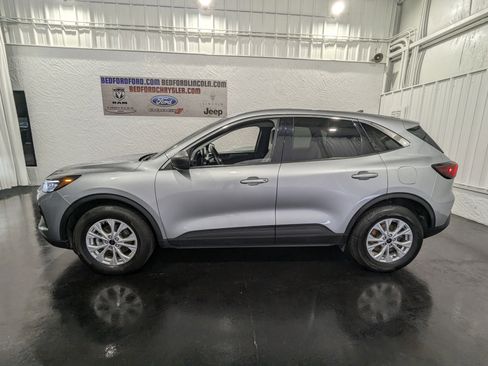 Used 2023 Ford Escape Active image 2
