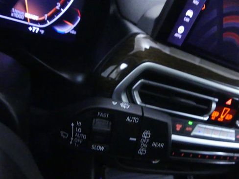 Used 2022 BMW X3 xDrive30i w/ Convenience Package image 17