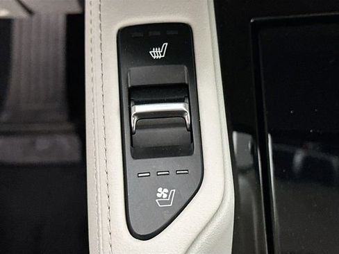 Used 2023 Kia Telluride EX w/ EX Captain's Chair Package AWD/4WD image 18