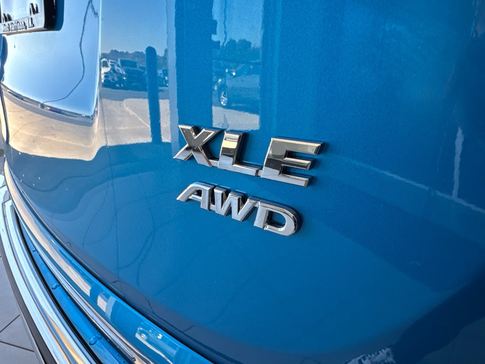 Used 2017 Toyota RAV4 XLE w/ Plus Special Value Package AWD/4WD image 10