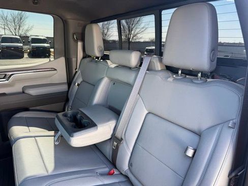 Used 2022 Chevrolet Silverado 1500 LTZ w/ LTZ Premium Texas Edition image 38