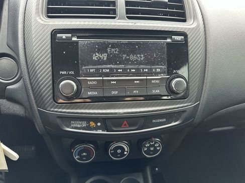 Used 2015 Mitsubishi Outlander Sport ES image 12