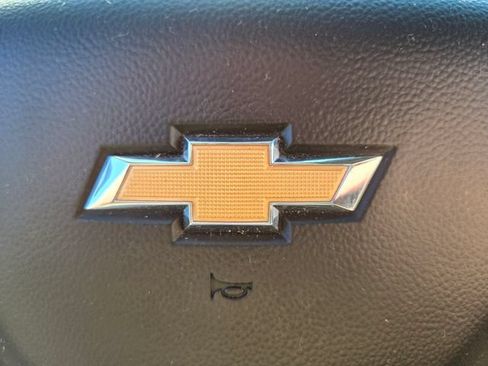 Used 2025 Chevrolet Silverado 1500 LT AWD/4WD image 32