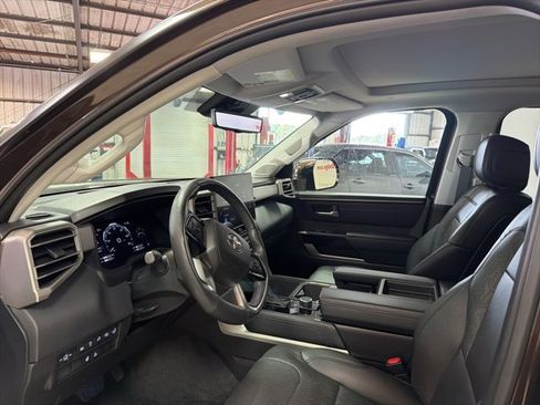 Used 2024 Toyota Tundra Limited image 11
