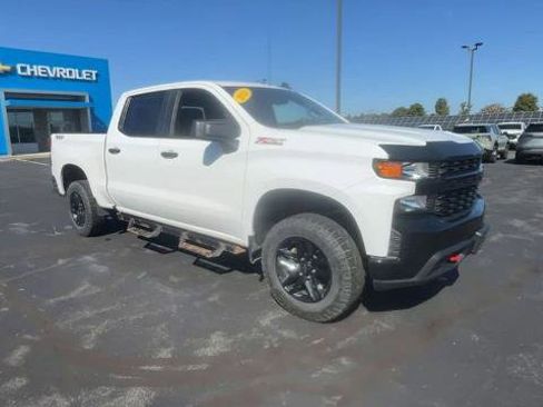 Used 2021 Chevrolet Silverado 1500 Custom Trail Boss AWD/4WD image 2