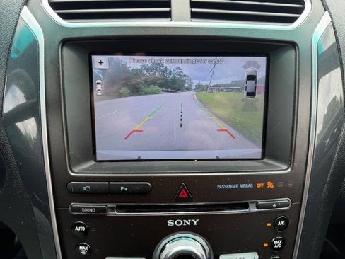 Used 2017 Ford Explorer Sport w/ Equipment Group 401A AWD/4WD image 42