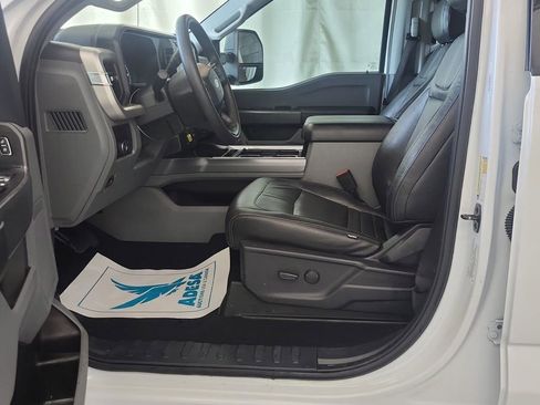 Used 2023 Ford F250 XLT w/ FX4 Off-Road Package image 10