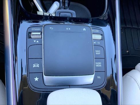 Used 2022 Mercedes-Benz GLA 250 image 14