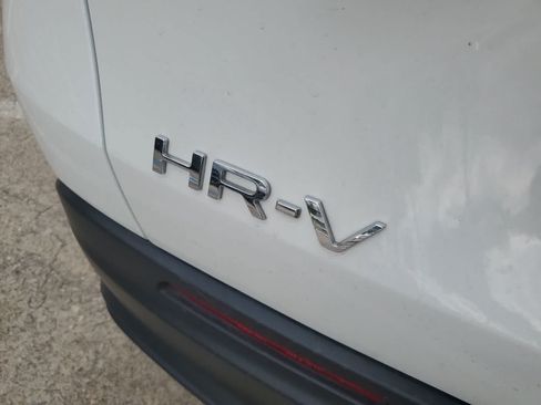 Used 2024 Honda HR-V LX image 10
