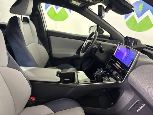 Used 2023 Subaru Solterra AWD image 29