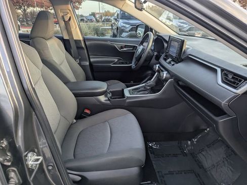 Used 2022 Toyota RAV4 XLE w/ Convenience Package image 31