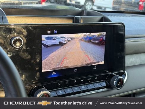 Used 2024 Chevrolet Colorado ZR2 w/ Safety Package AWD/4WD image 26