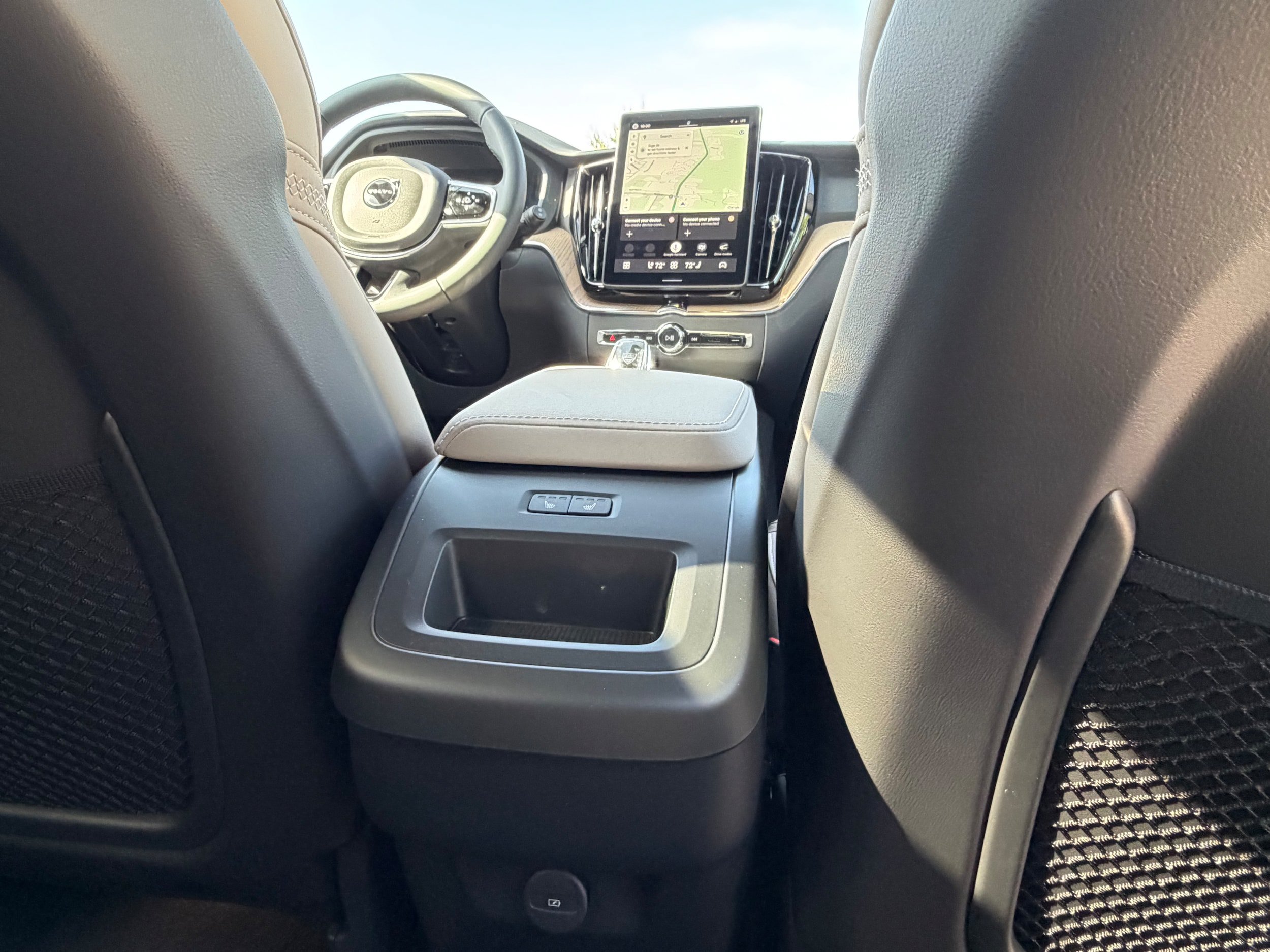 New 2026 Volvo XC60 B5 Plus w/ Protection Package Premier AWD/4WD image 11