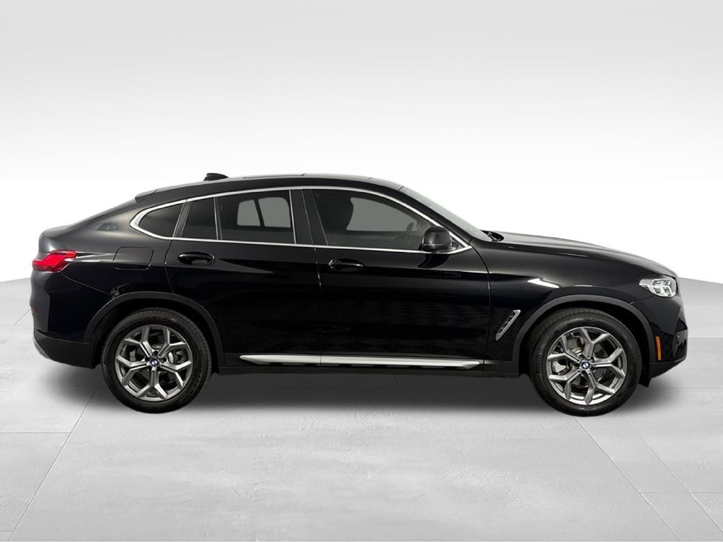 Used 2025 BMW X4 xDrive30i AWD/4WD image 5