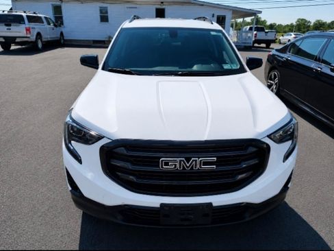 Used 2019 GMC Terrain SLT w/ Preferred Package AWD/4WD image 2