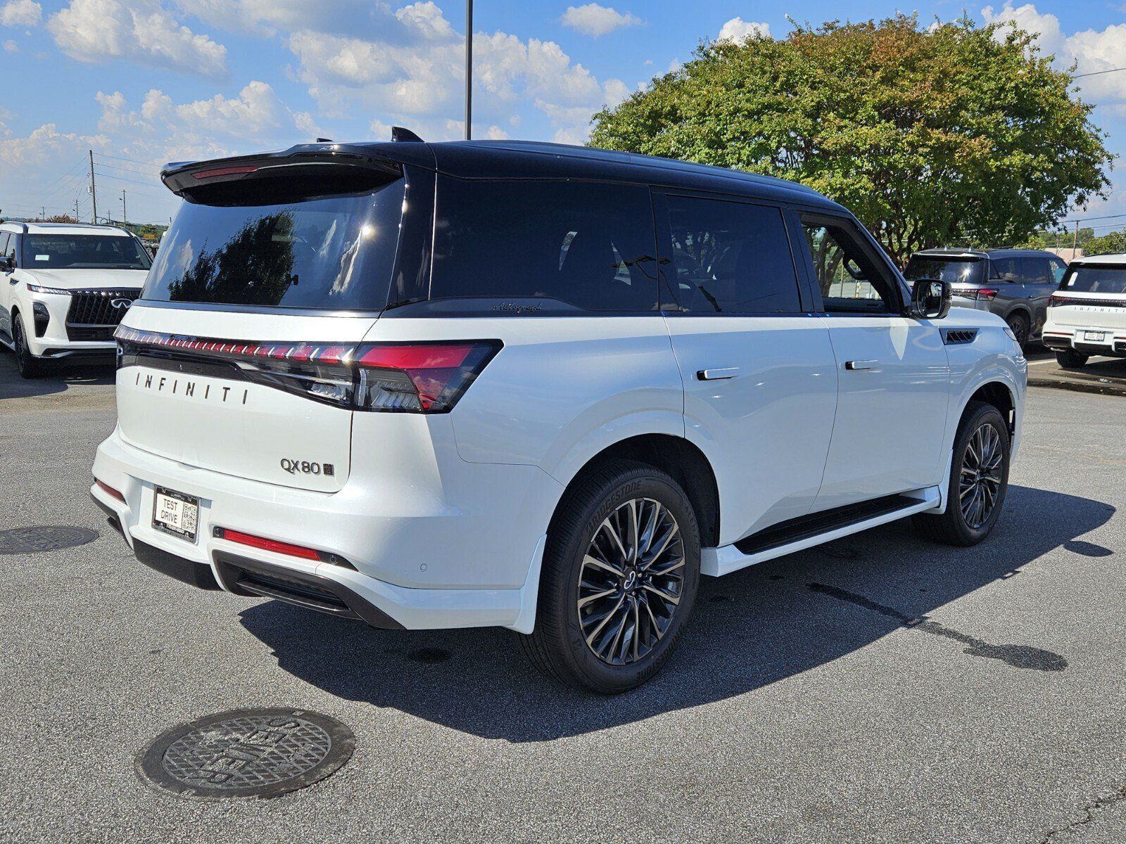 New 2027 INFINITI QX80 Autograph w/ Premium Cargo Package AWD/4WD image 6