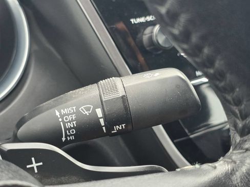 Used 2019 Toyota Camry SE FWD image 34