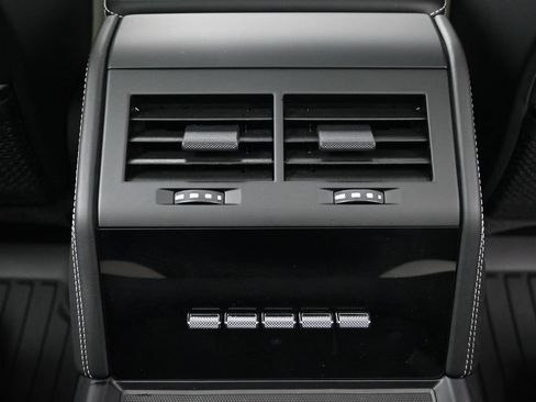 Used 2025 Porsche Panamera image 8