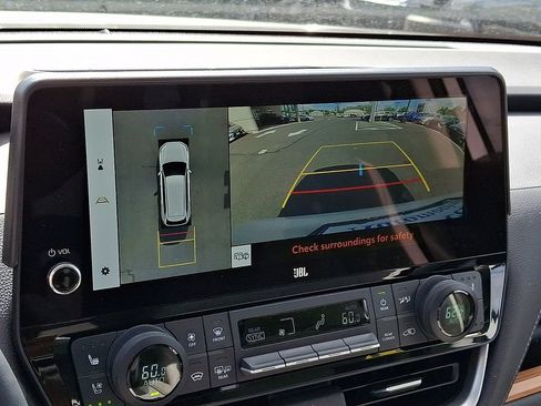 Used 2025 Toyota Grand Highlander FWD image 3