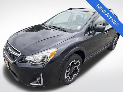 Used 2017 Subaru Crosstrek 2.0i Premium AWD/4WD image 3