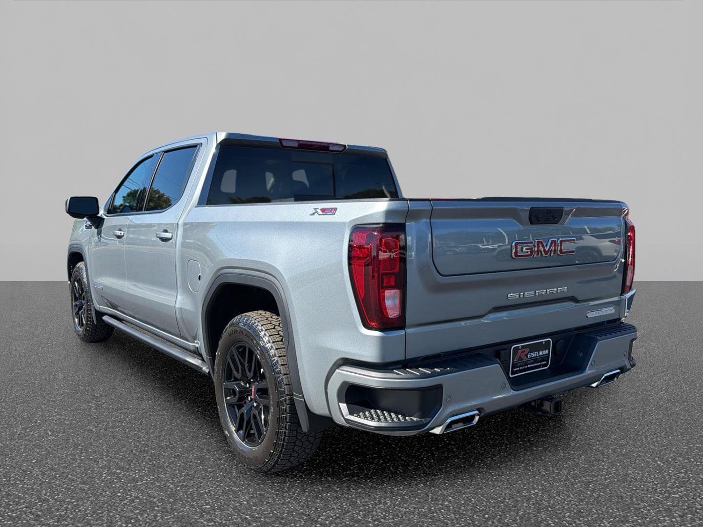 Used 2026 GMC Sierra 1500 Elevation w/ Elevation Premium Package AWD/4WD image 6
