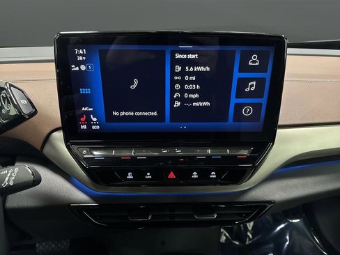 Used 2023 Volkswagen ID.4 Pro image 8