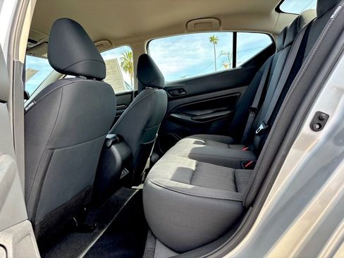 Used 2024 Nissan Altima 2.5 SV image 9