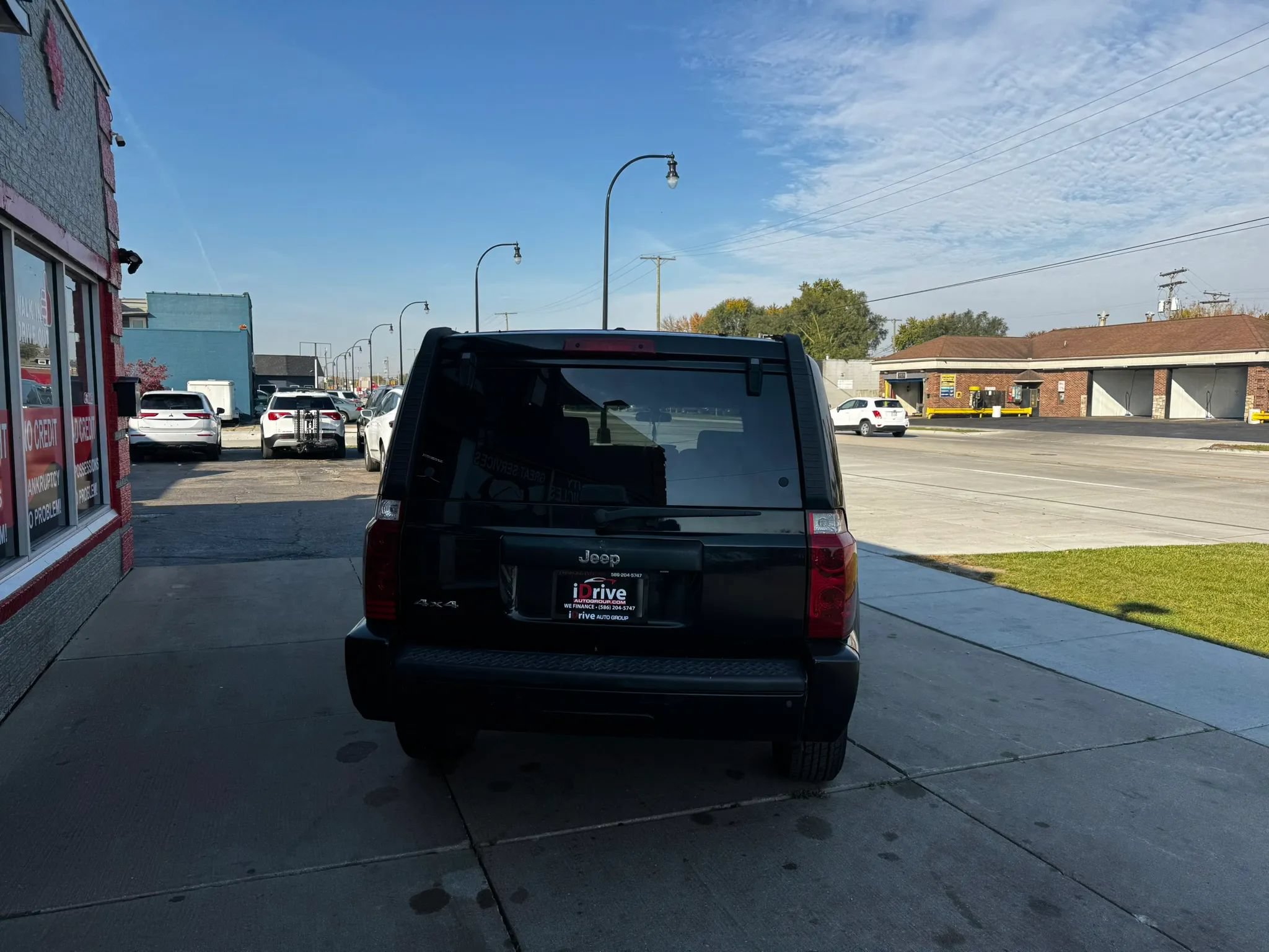 Used 2008 Jeep Commander Sport AWD/4WD image 4