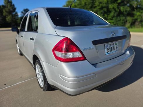 Used 2011 Nissan Versa Sedan FWD image 8