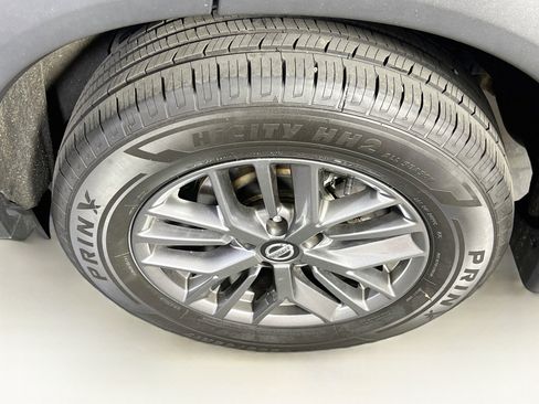 Used 2021 Nissan Rogue S AWD/4WD image 28