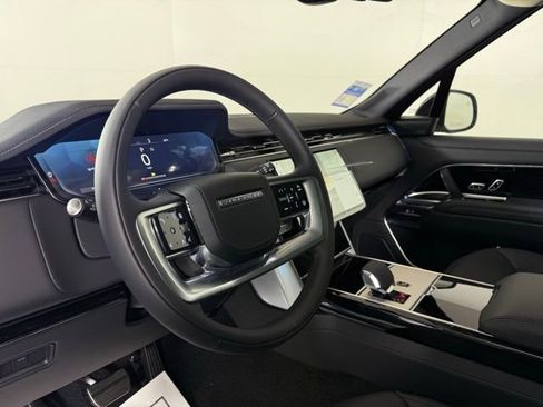 New 2025 Land Rover Range Rover SE image 16