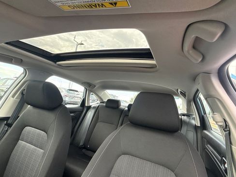 Certified 2022 Honda Civic EX image 19