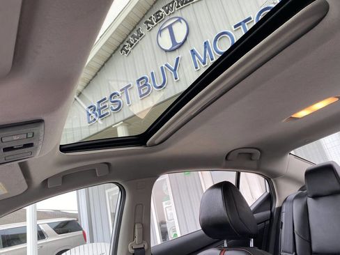 Used 2023 Nissan Sentra SR w/ SR Premium Package FWD image 18