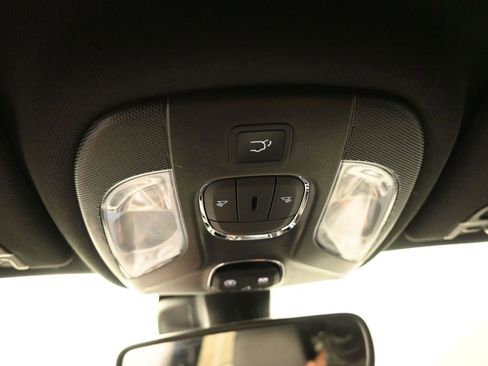 Used 2023 Jeep Compass High Altitude w/ Driver Assist Group I AWD/4WD image 17