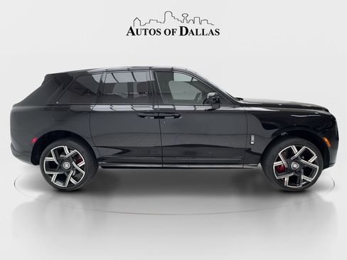 Used 2025 Rolls-Royce Cullinan Black Badge AWD/4WD image 7