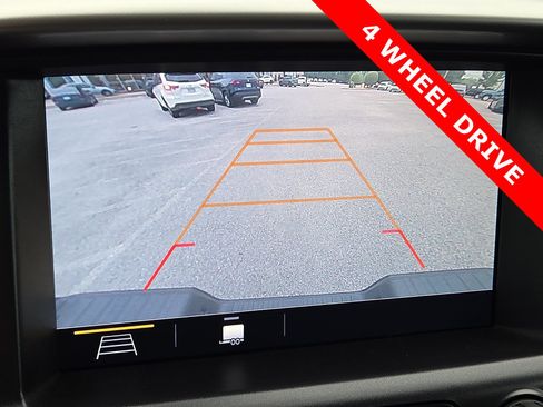 Used 2021 Chevrolet Colorado ZR2 w/ ZR2 Dusk Special Edition AWD/4WD image 18