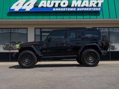 Used 2022 Jeep Wrangler Unlimited Rubicon w/ Xtreme Recon 35" Tire Package image 4