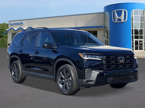 New 2026 Honda Pilot Sport image 5