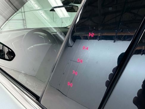Used 2020 Ford Fusion SE FWD image 23