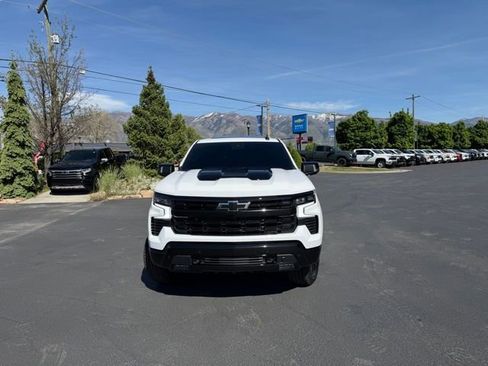 Used 2026 Chevrolet Silverado 1500 LT Trail Boss w/ LT Trail Boss Premium Package AWD/4WD image 2
