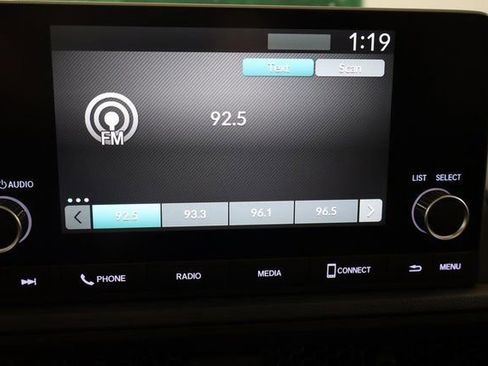 Used 2025 Honda CR-V EX image 27