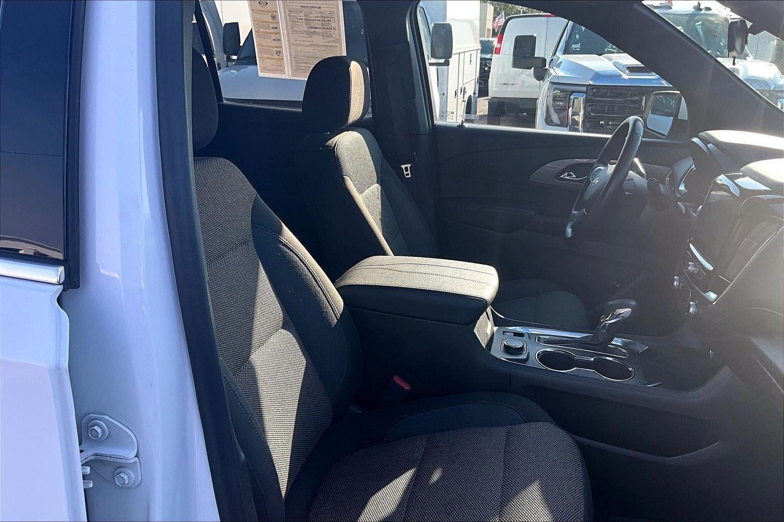 Used 2023 Chevrolet Traverse LT w/ LPO, Floor Liner Package AWD/4WD image 7